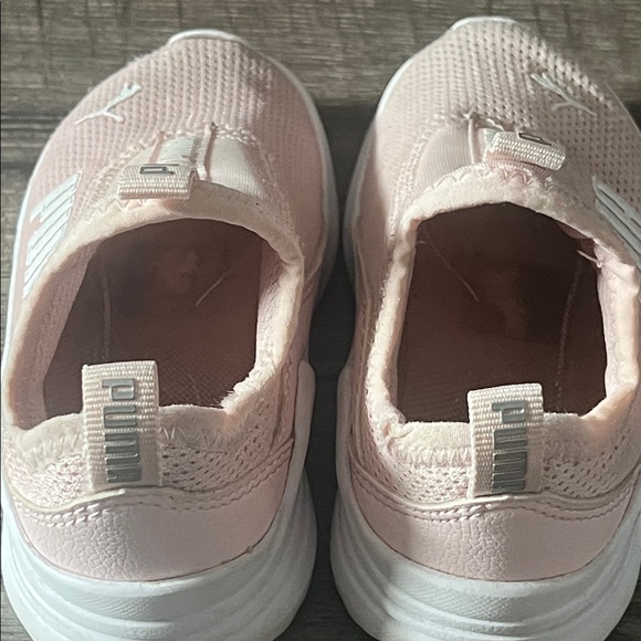Puma Soft Pink Mesh Slip-Ons 6C - Picture 7 of 7
